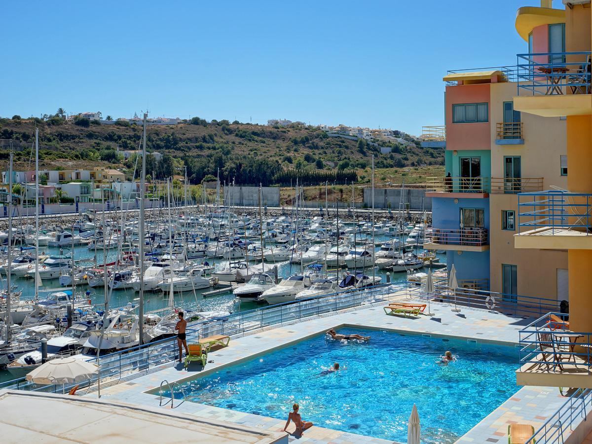 Marina Bay Residence Αλμπουφέιρα Εξωτερικό φωτογραφία